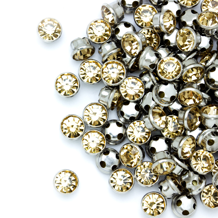 Стразы пришивные в оправе Круг 6 мм 38# песочные (100 шт)