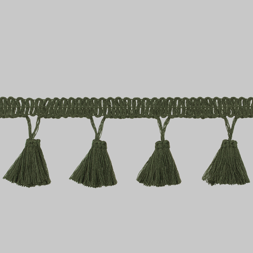 Бахрома с кисточками C146-8 темно-зеленый (5,5 см/45,72 м)