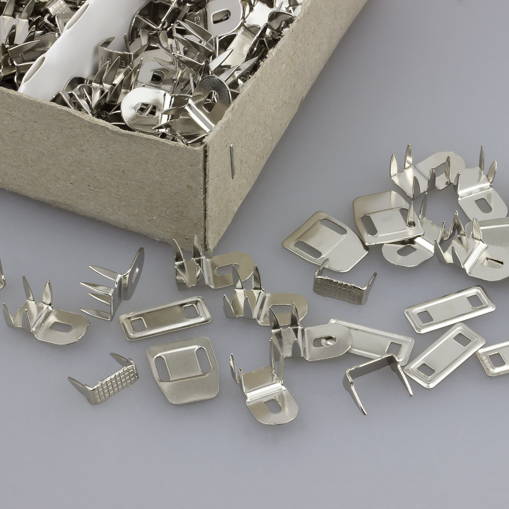 Крючки для брюк и юбок 4 шипа (144 шт)