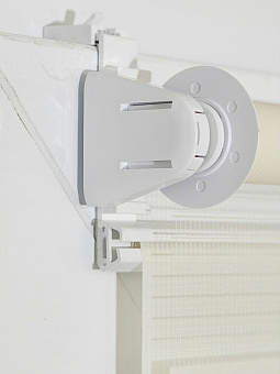 рулонные шторы «День-ночь»