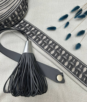 кисть-подхват для штор и портьер