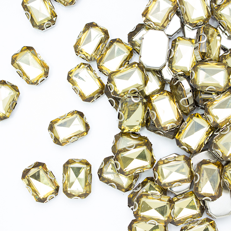 Стразы пришивные в оправе Прямоугольник 13*18 мм 201# песочные (100 шт)