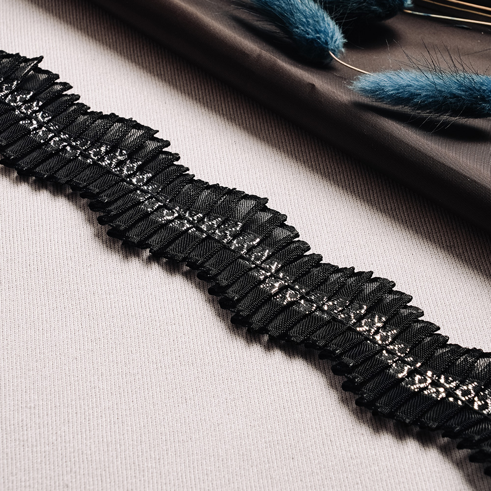 Тесьма-оборка 08HT-86 черный/серебро (22,86 м)