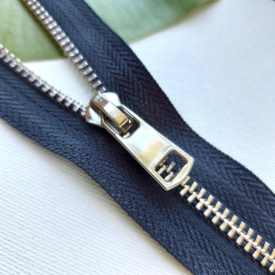 Металлическая молния ТИТАН неразъемная 18 см Т5 (ТТ) (1 замок) никель/темно-синий (10 шт)