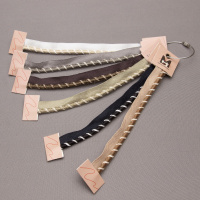 Брелок - карта Кант XB-2218 "Stripes" (цветов 6, ширина 1,6 см с декором, диаметр 0,5 см)