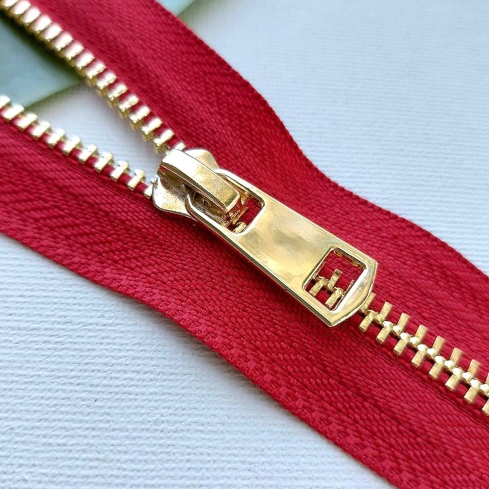 Металлическая молния ТИТАН неразъемная 18 см Т5 (ТТ) (1 замок) золото/красный (10 шт)