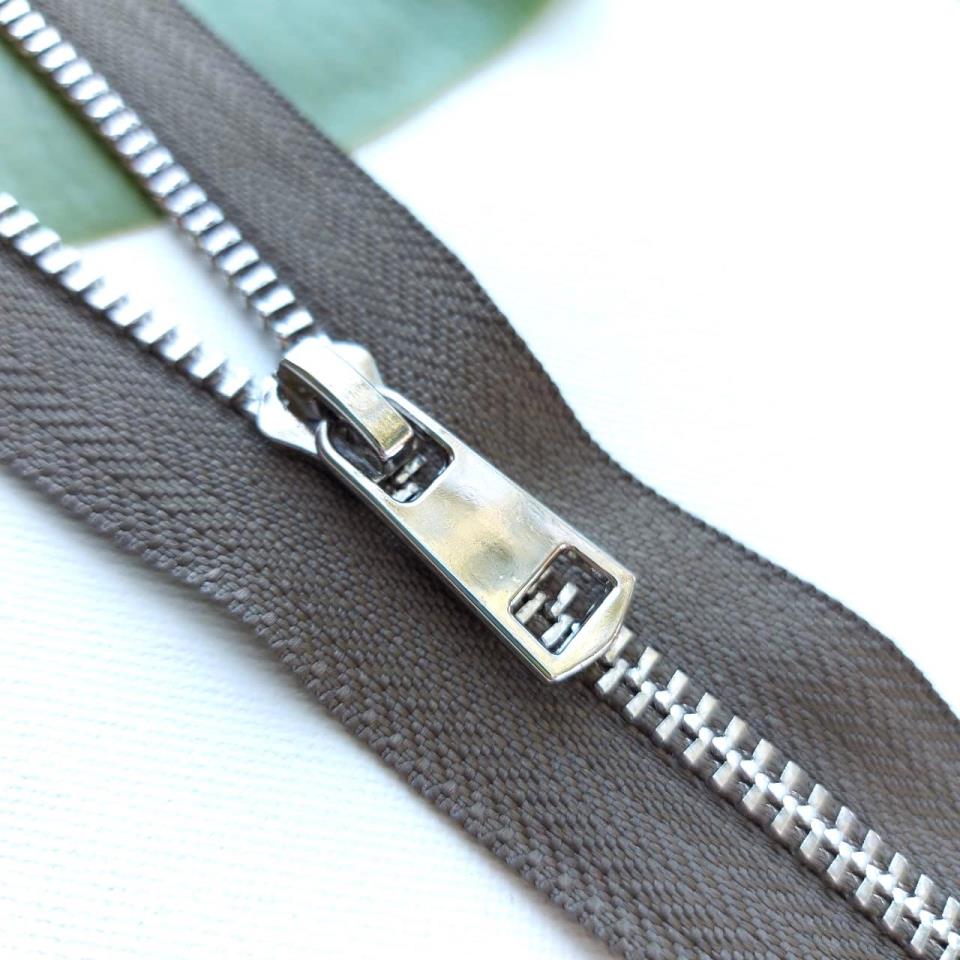 Металлическая молния ТИТАН неразъемная 18 см Т5 (ТТ) (1 замок) никель/хаки (10 шт)