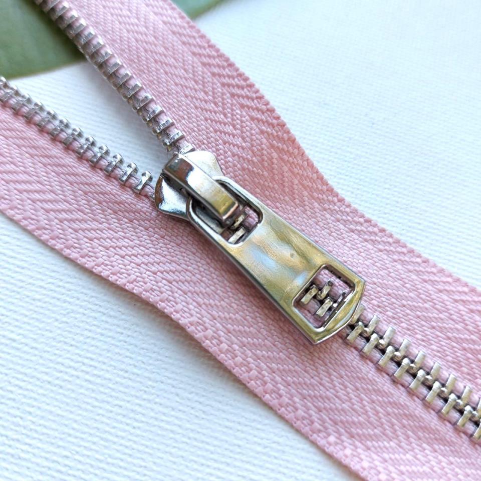 Металлическая молния ТИТАН неразъемная 18 см Т5 (ТТ) (1 замок) никель/пыльная роза (10 шт)