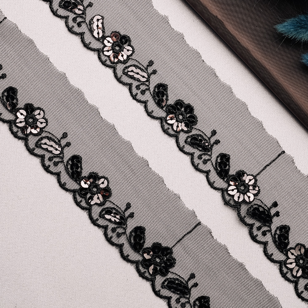 Тесьма с пайетками 95110-D103 черный шир.4,5см/уп.13,716м