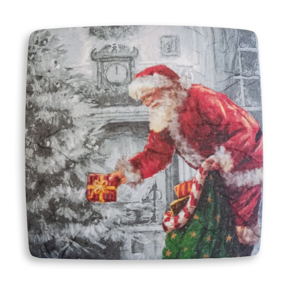 Магнит для штор на тросе Декупаж Новогодний №6 "Дед Мороз с подарком" 14,5 см Квадрат