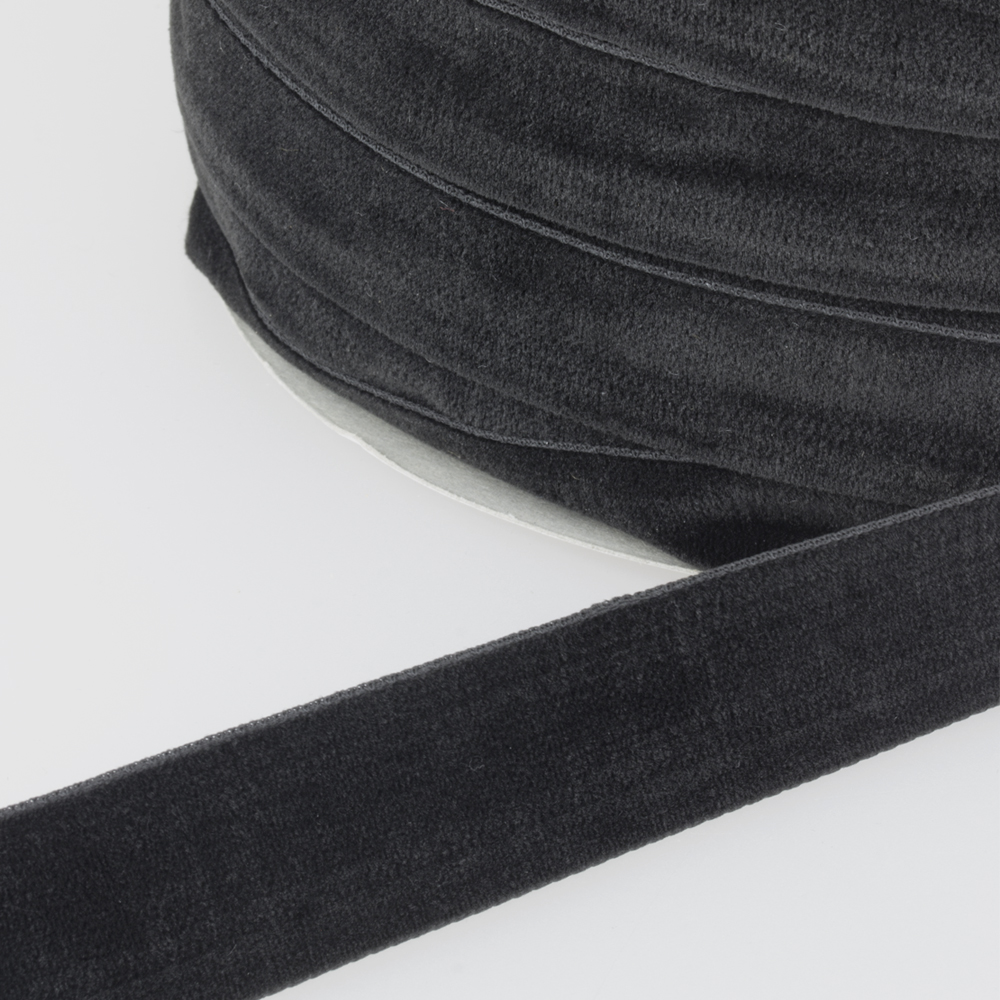 Лента бархатная MirTex 25 мм черный (91,44 м)