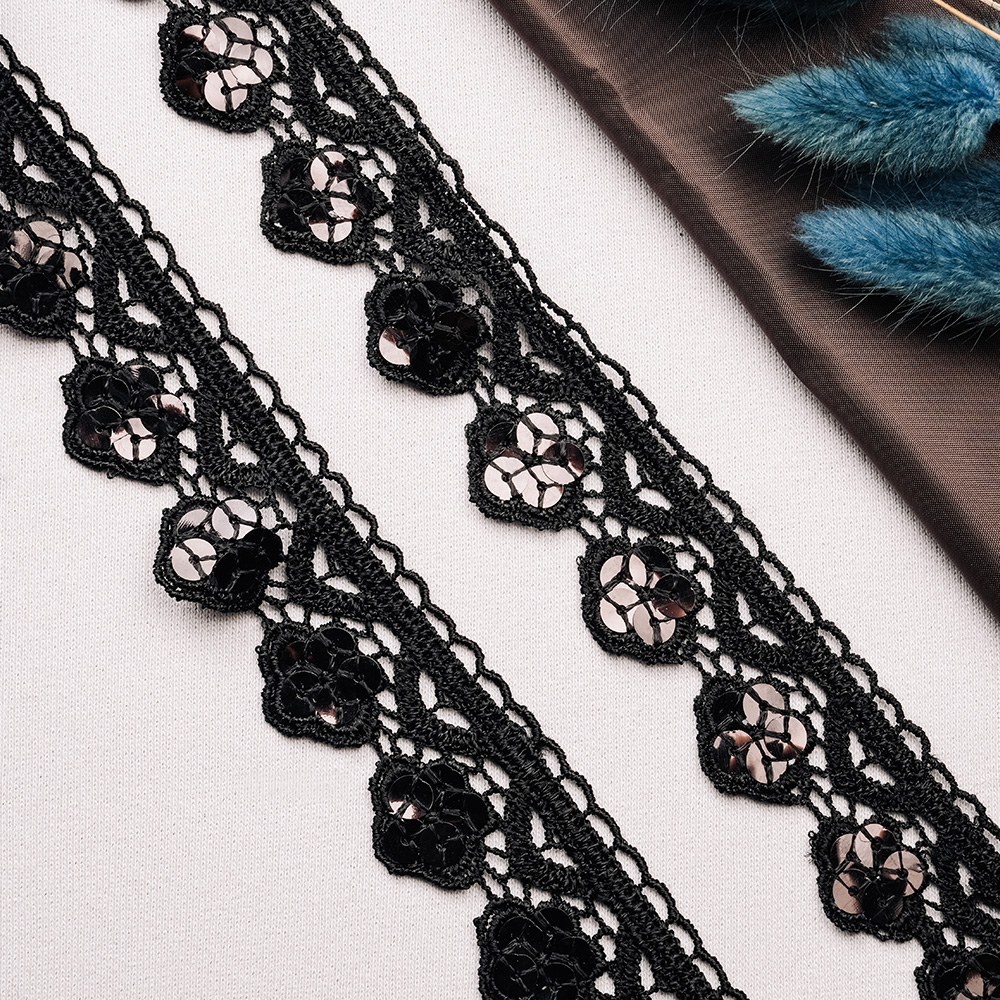 Тесьма с пайетками 85064-D103 черный (13,716 м)