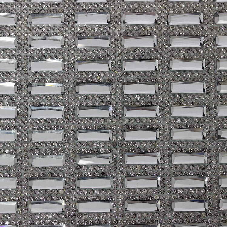 Стразы на листе 24х40см клеевые (прямоугольник 5х10мм) 27# белый