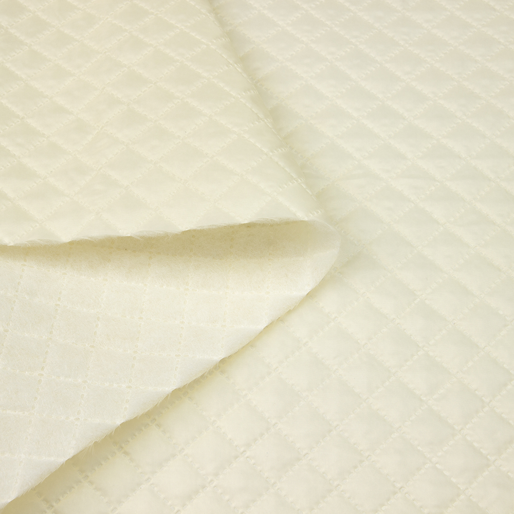 Термостежка 452 Шампань 4 "Ромб 1,7х1,7 см" (синтепон 100г, подкл. 100% пэ 190Т) 150 см/50 м