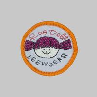 Аппликация Эмблема пришивная 002S (50 шт)