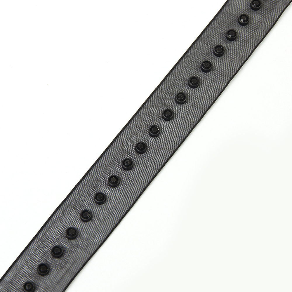 Тесьма со стразами на капроне A10BB черный (9,144 м)