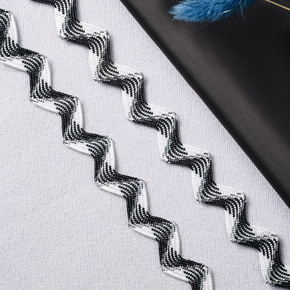 Тесьма-вьюнок 2-57-HT белый/черный (50 ярд)