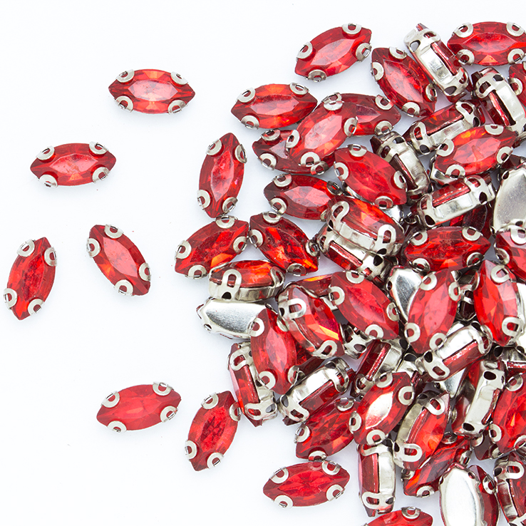 Стразы пришивные в оправе Ромб 5*10 мм 109# красные (100 шт)