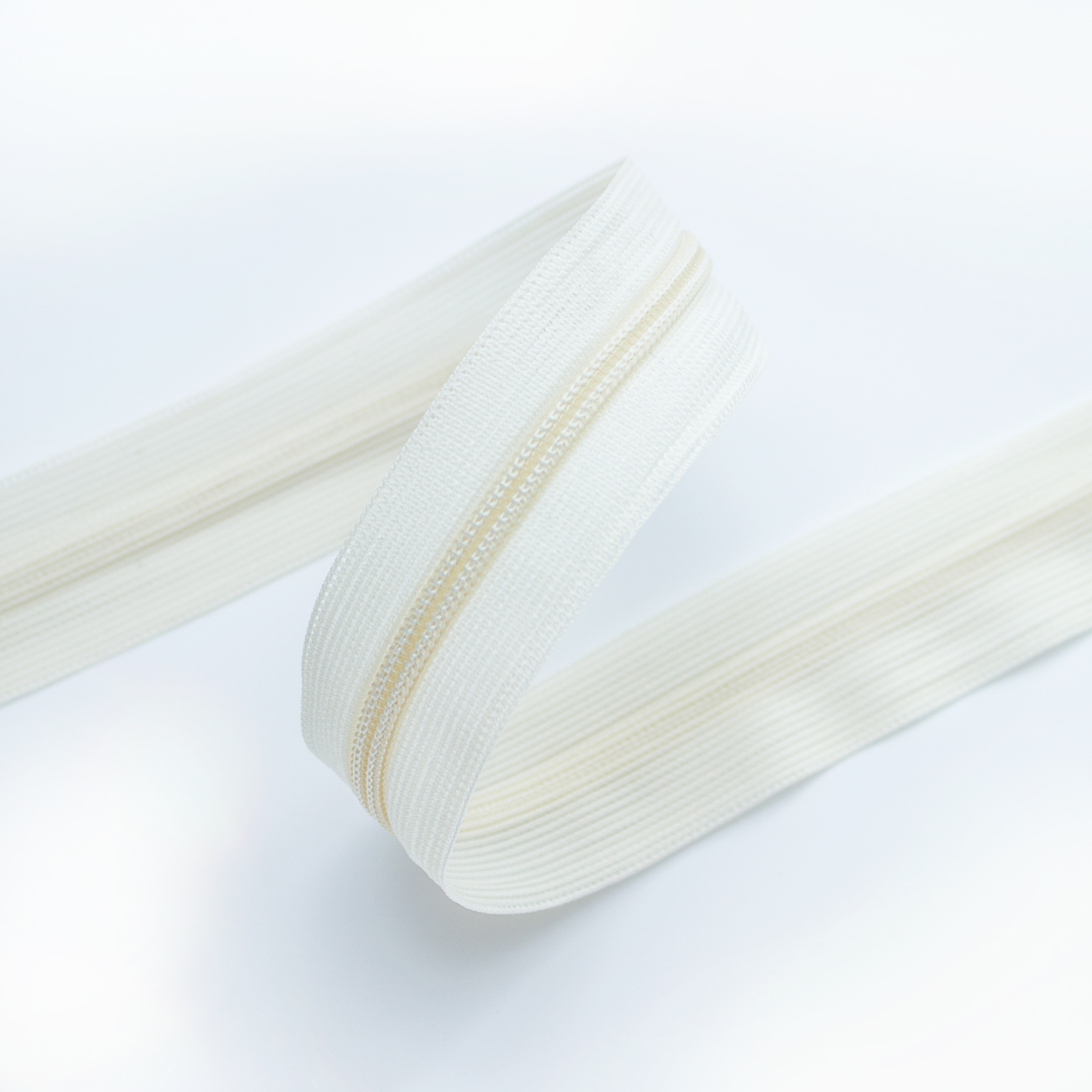 Молния потайная 50 см 306-GCC белый шелк (20 шт)