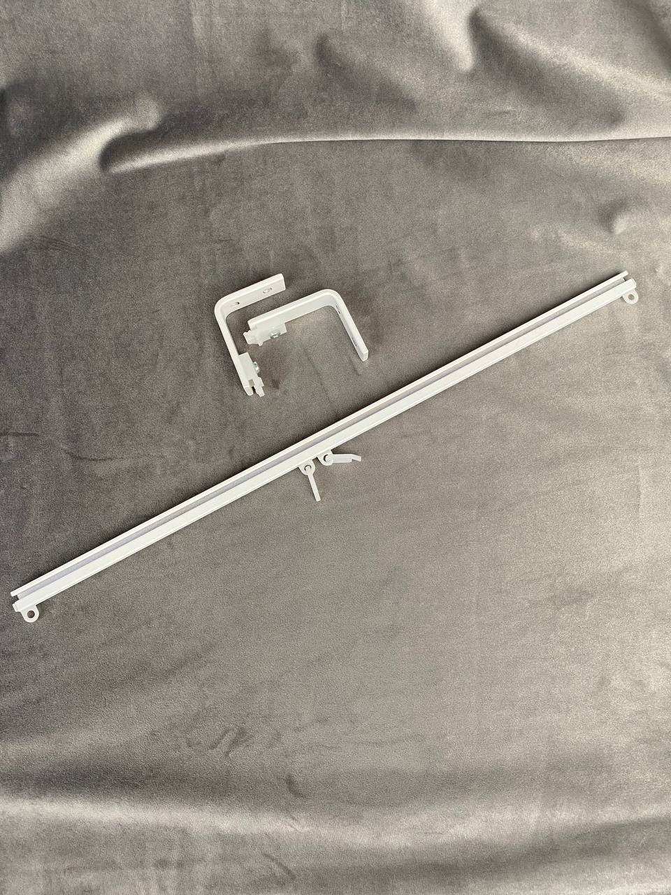 Алюминиевый однополосный профиль с липучкой Katal 4, 3,5 м