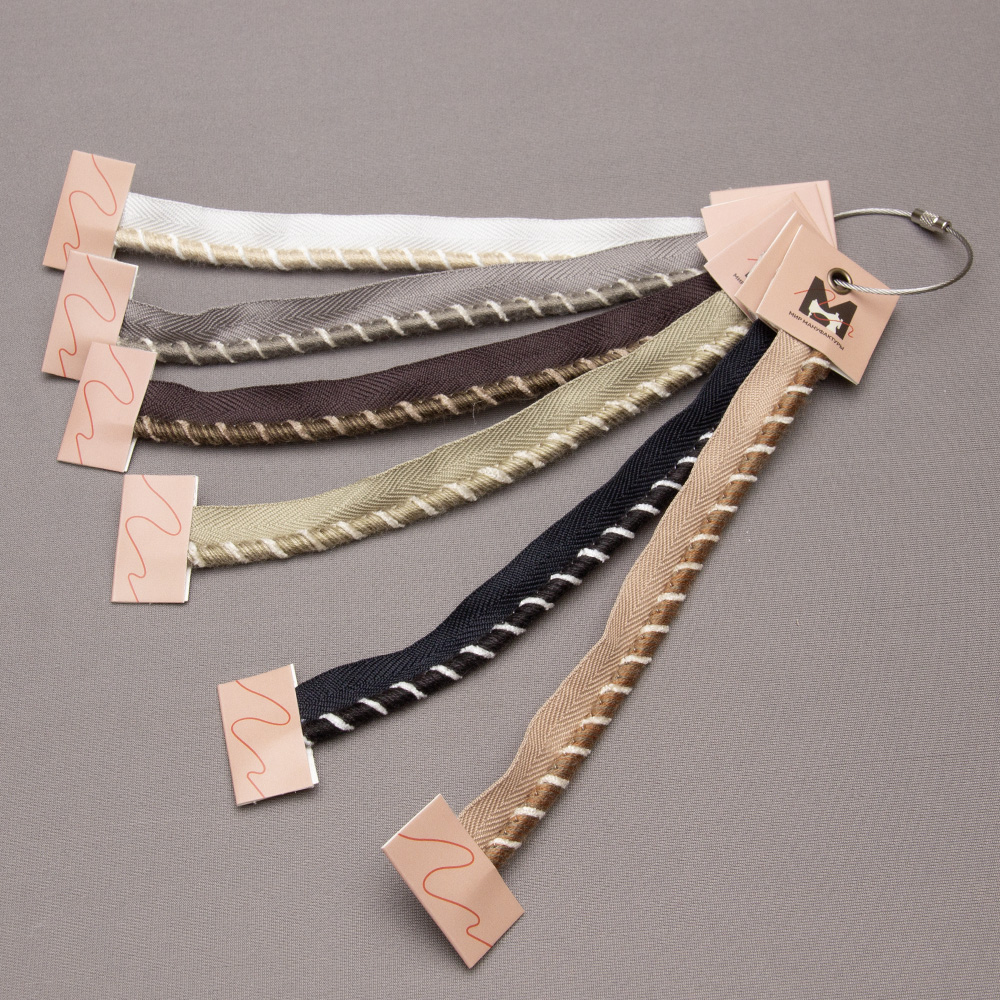 Брелок - карта Кант XB-2218 "Stripes" (цветов 6, ширина 1,6 см с декором, диаметр 0,5 см)