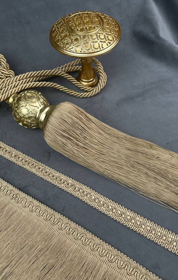 Кисть-подхват для штор M8-7 темное золотоMirtex Premium (L104/44см) "Royyana-Amphora"