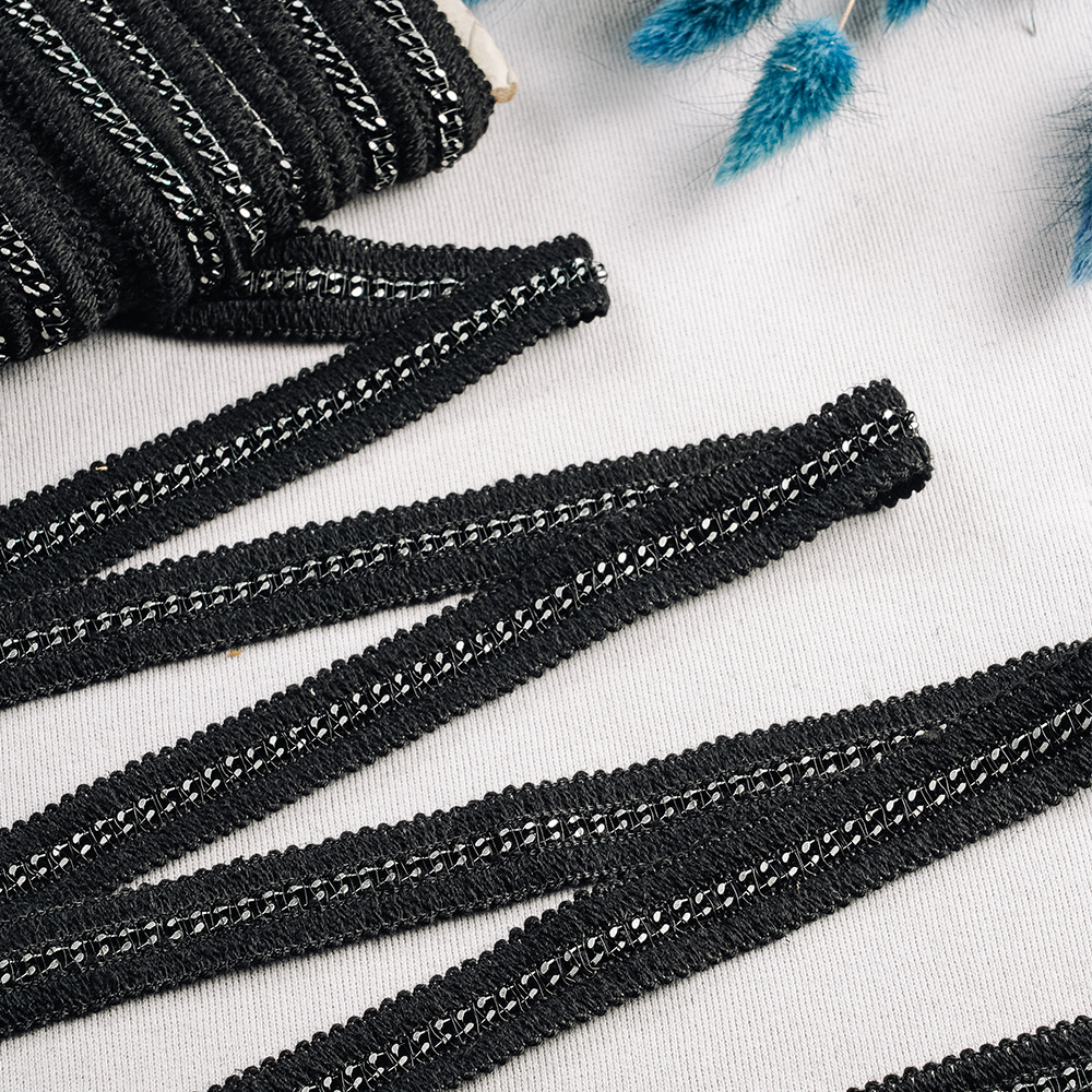 Тесьма с металлической цепочкой 1106 черный/серый (45,72 м)