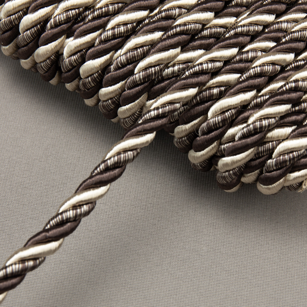 Шнур шторный SH1221(К02-2) бежевый/темно-коричневый (Coffe Bean 19-0915) (25 м) "ДАМАСК"