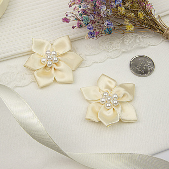 декоративное объемное украшение