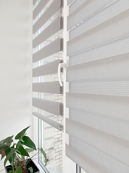 рулонные шторы «День-ночь»