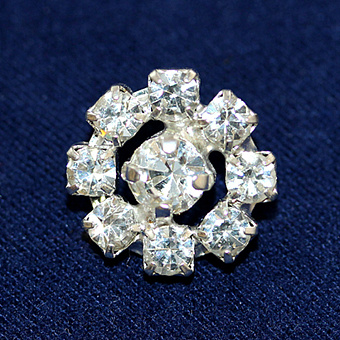 пуговица со стразами