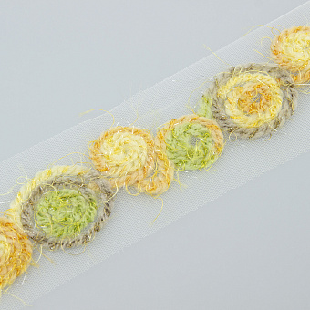 тесьма с пряжей