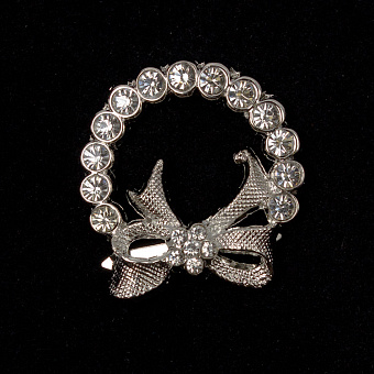 декоративная брошь