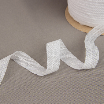 Лента нитепрошивная клеевая нитепрошивная лента