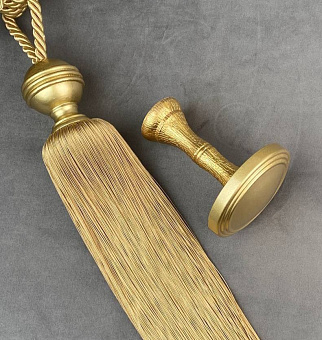 кисть-подхват для штор и портьер