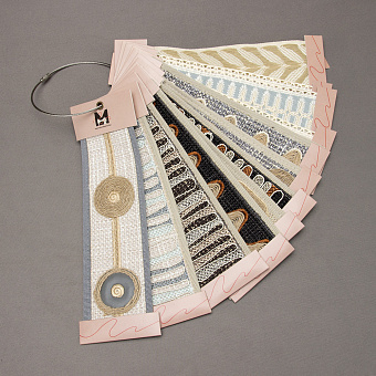 каталог с образцами фурнитуры для штор