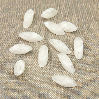 бусины пластик