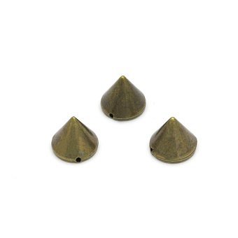 декоративное украшение из пластика с шипами